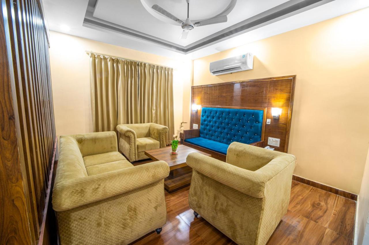 Hotel Divine Lakshmi Ganga Rishīkesh Dış mekan fotoğraf