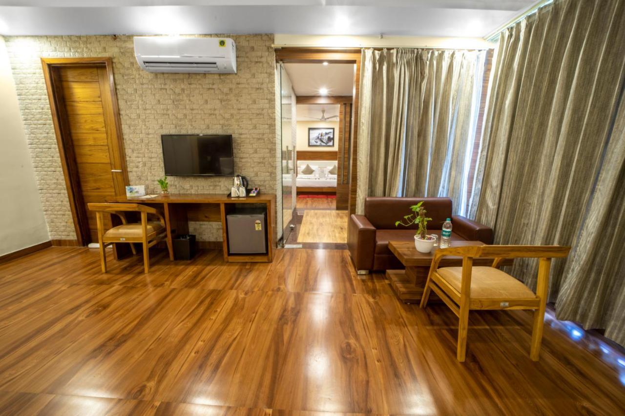 Hotel Divine Lakshmi Ganga Rishīkesh Dış mekan fotoğraf
