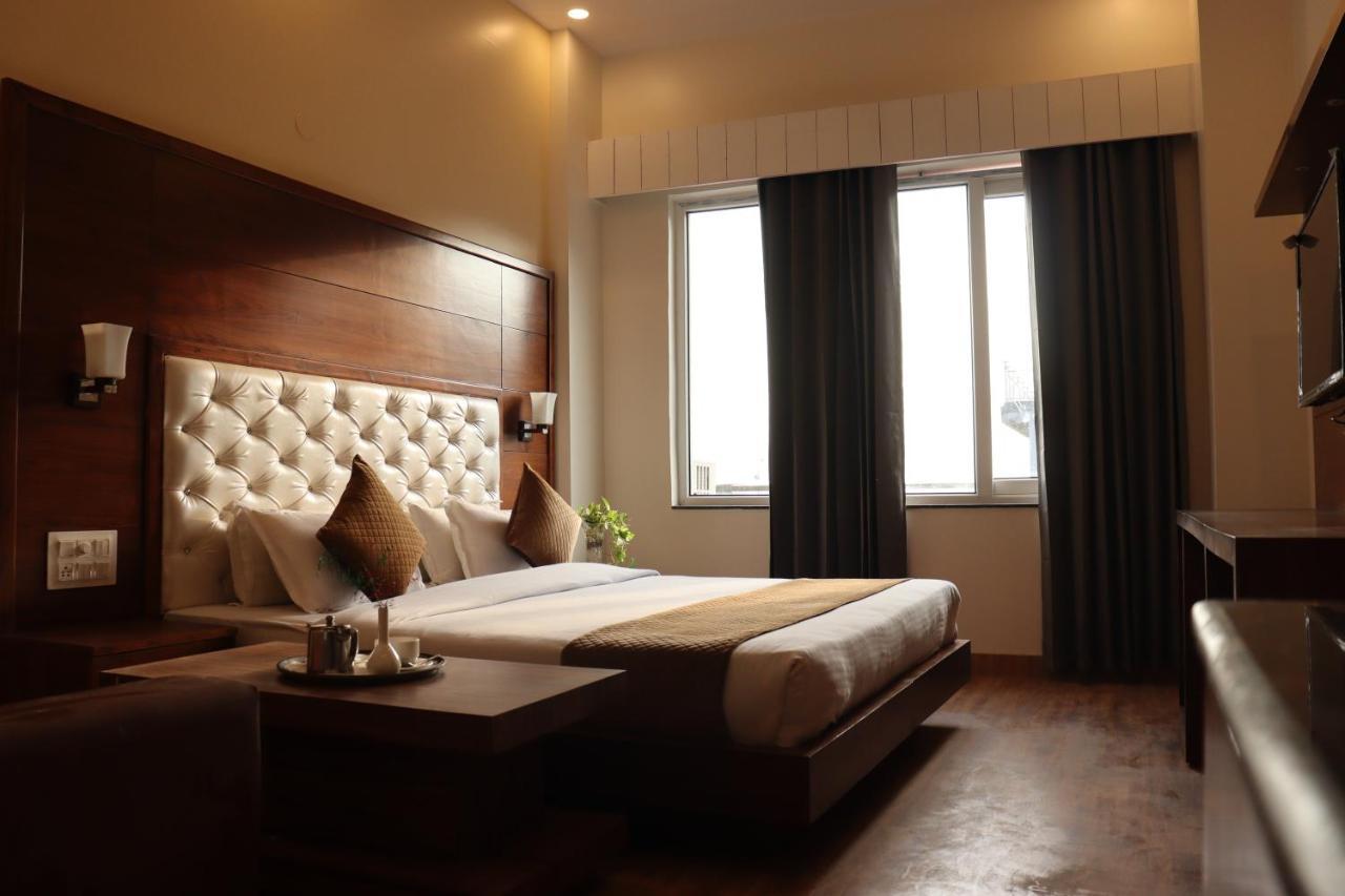 Hotel Divine Lakshmi Ganga Rishīkesh Dış mekan fotoğraf