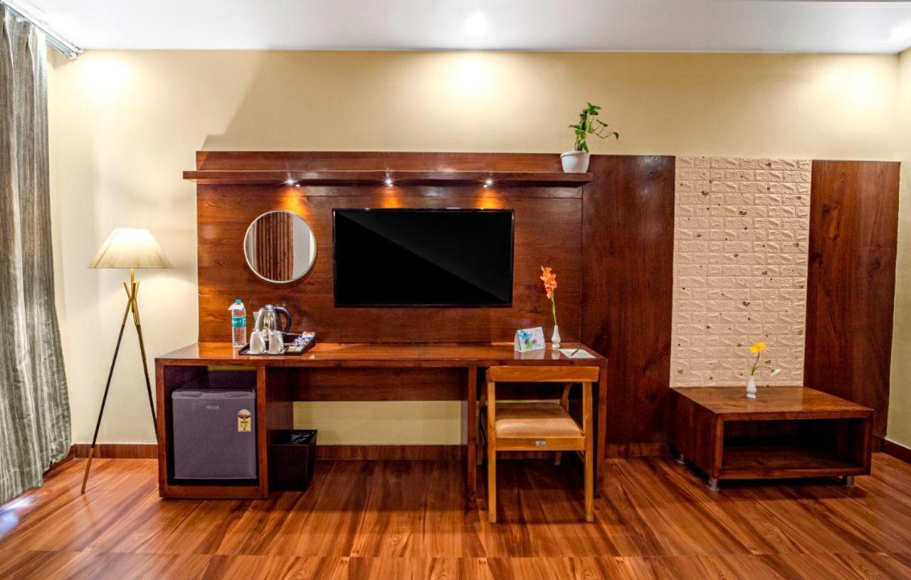 Hotel Divine Lakshmi Ganga Rishīkesh Dış mekan fotoğraf